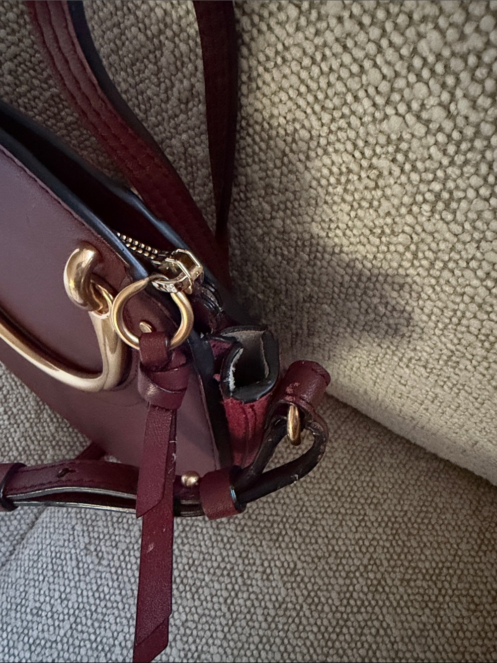 Wine Red Leather Circle Crossbody Bag with Gold Handles - Picture 7 of 7